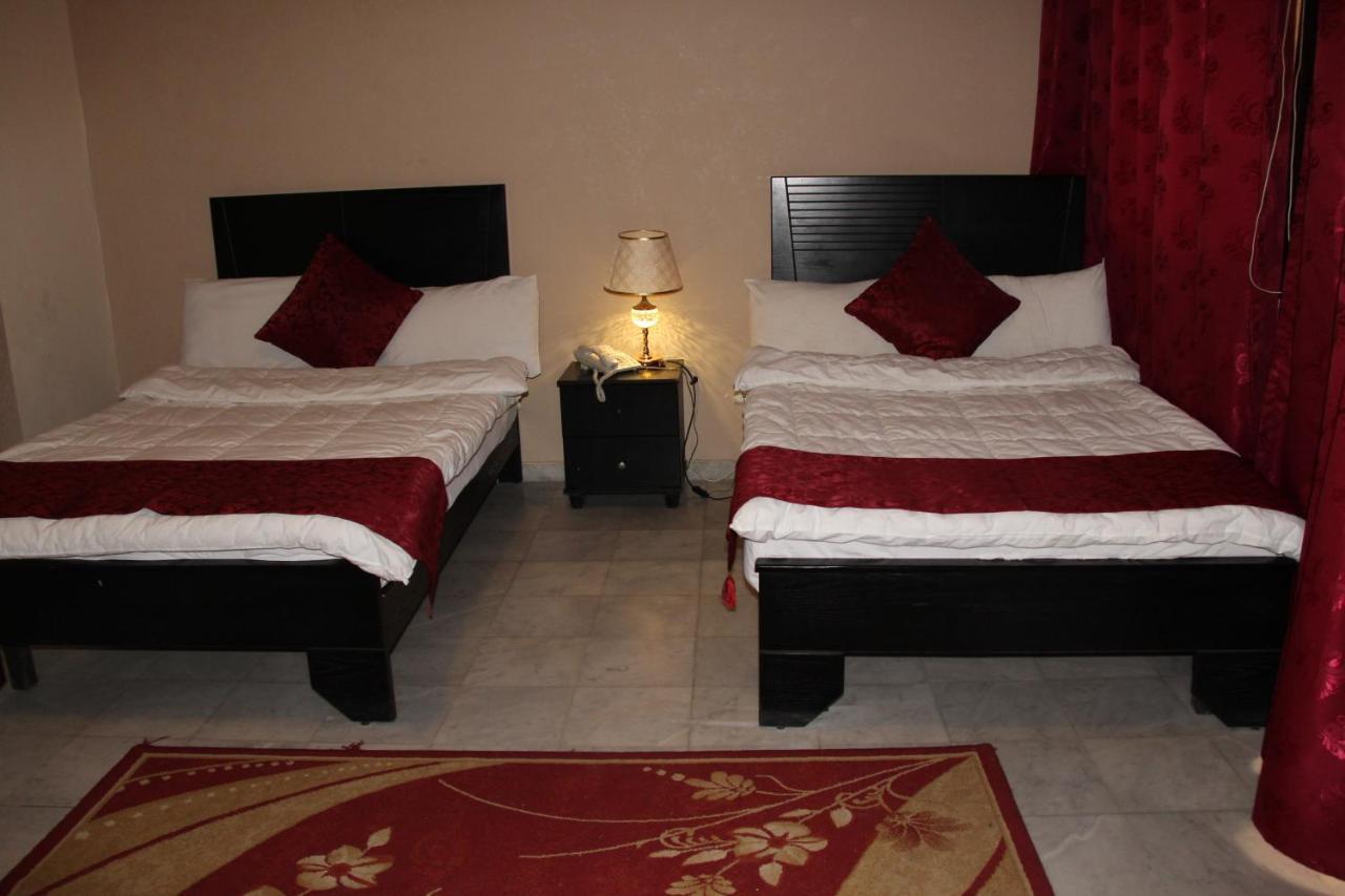 The Diplomat Hotell Beirut Exteriör bild